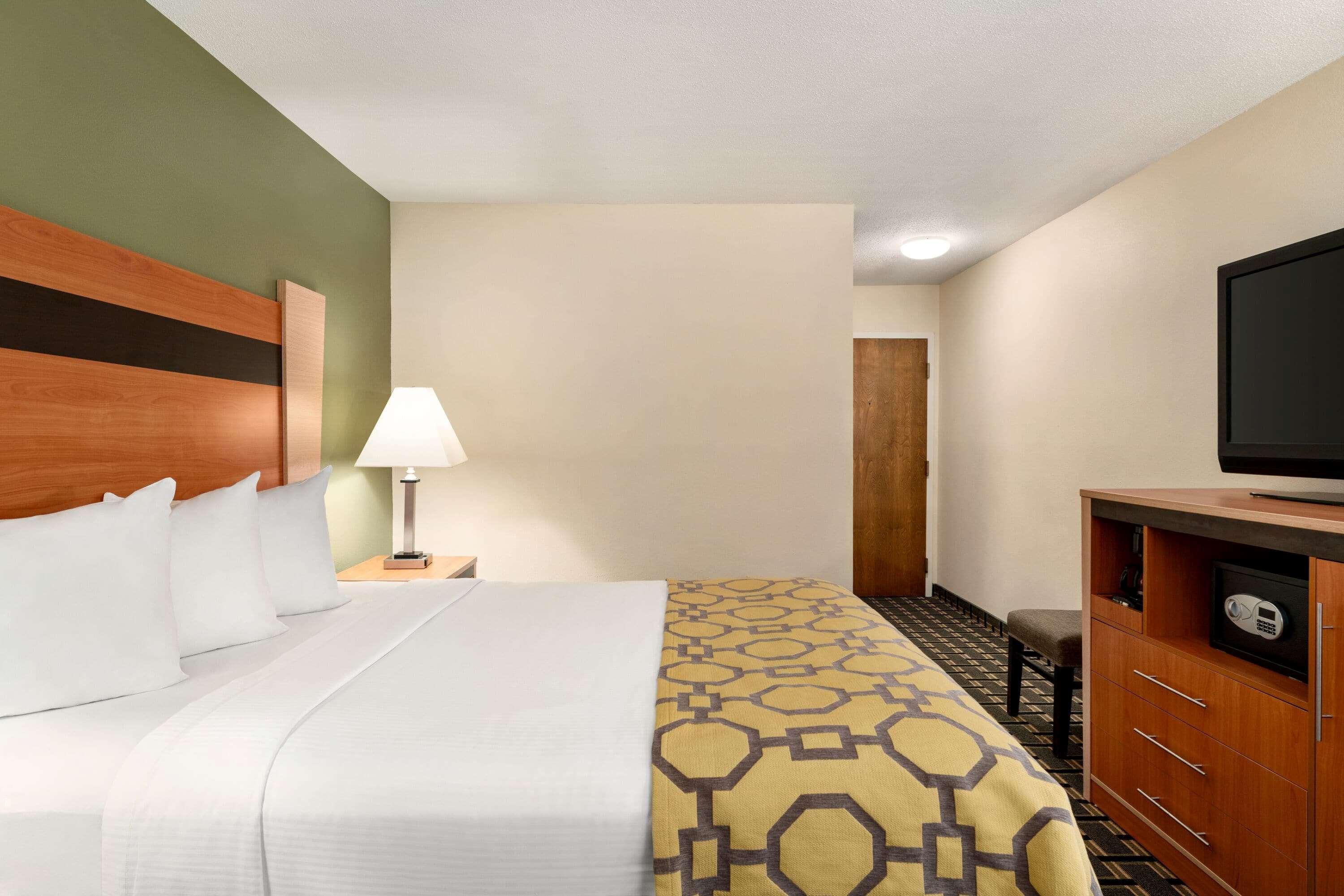 Baymont By Wyndham North Dartmouth Fall River Екстер'єр фото