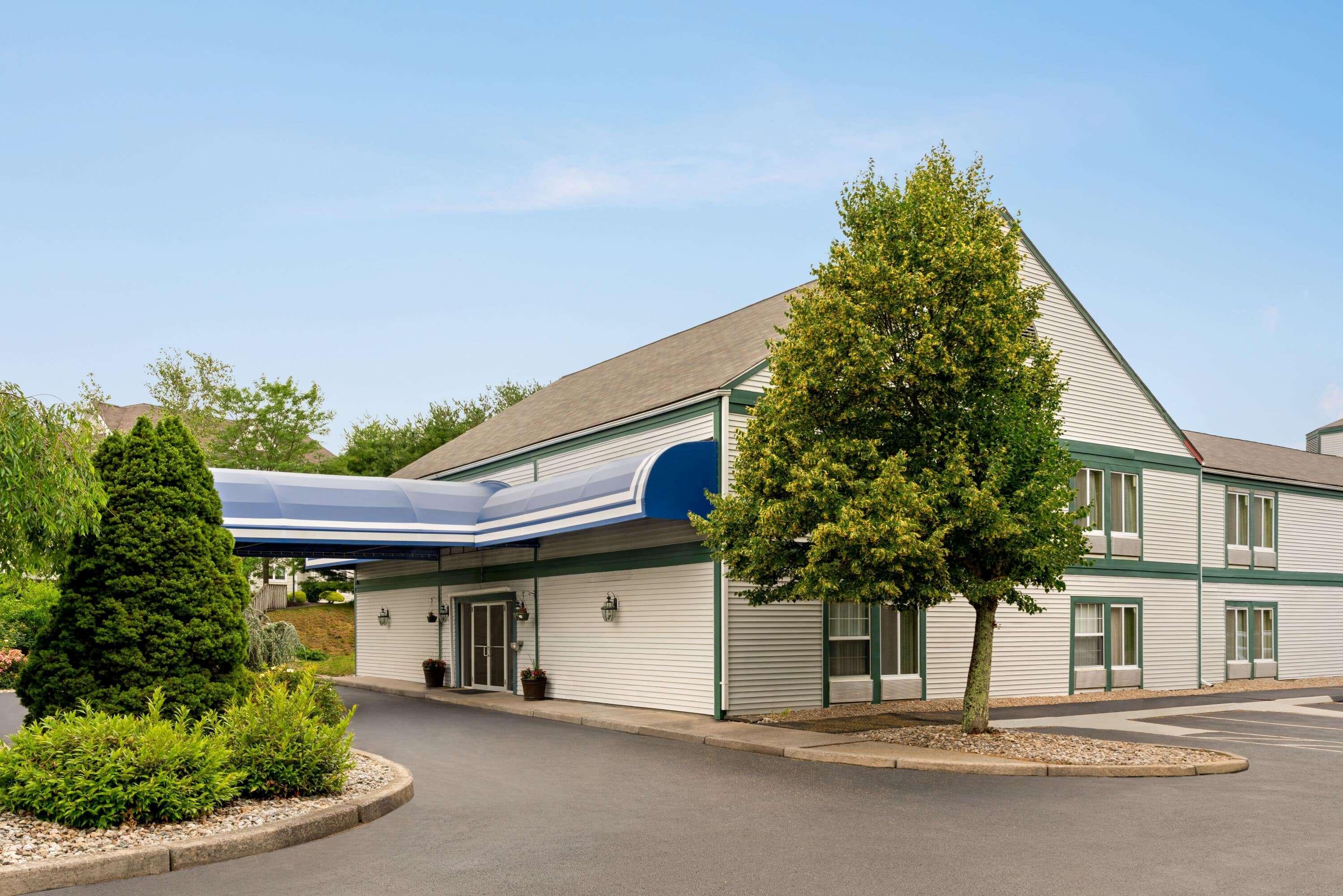 Baymont By Wyndham North Dartmouth Fall River Екстер'єр фото