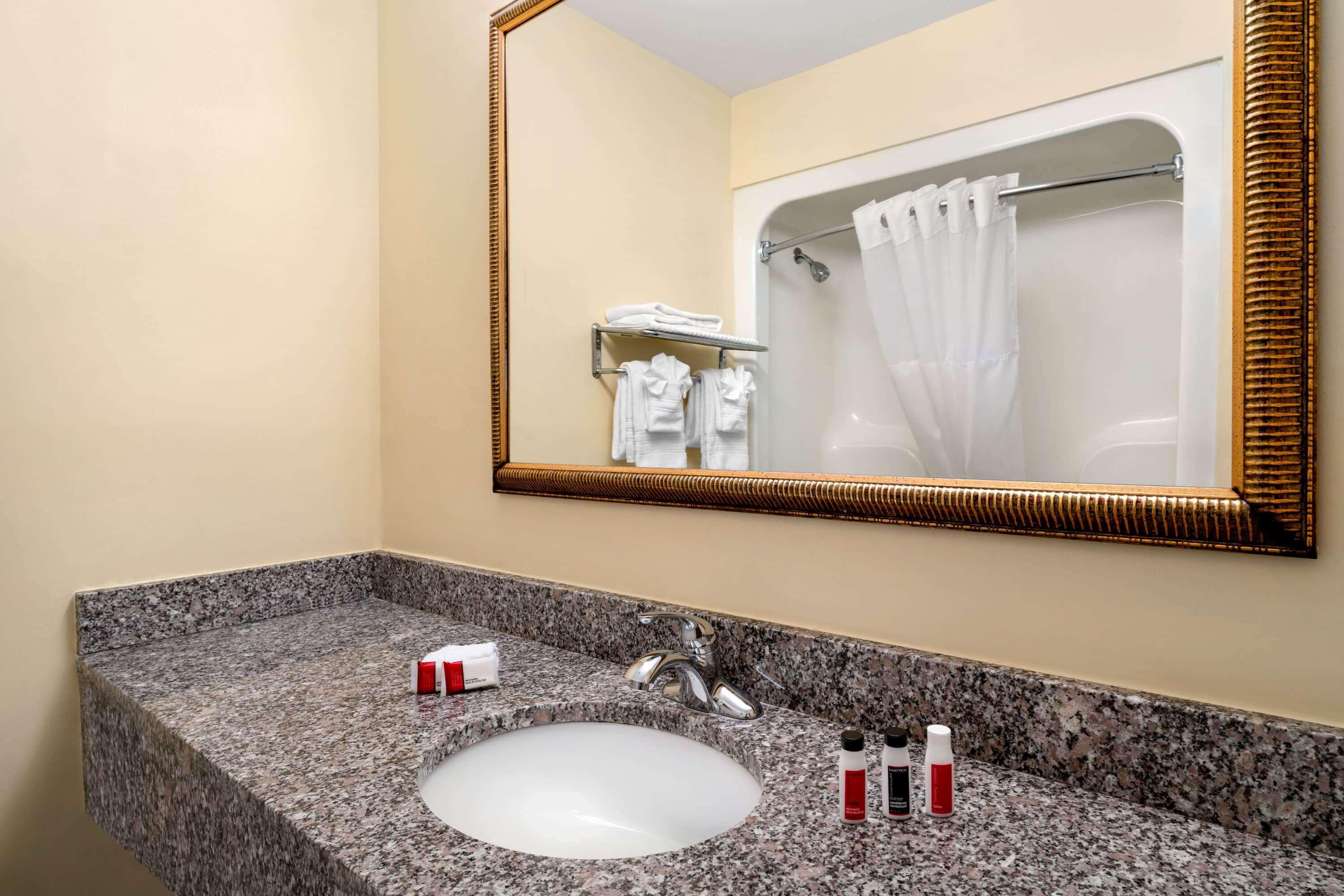 Baymont By Wyndham North Dartmouth Fall River Екстер'єр фото