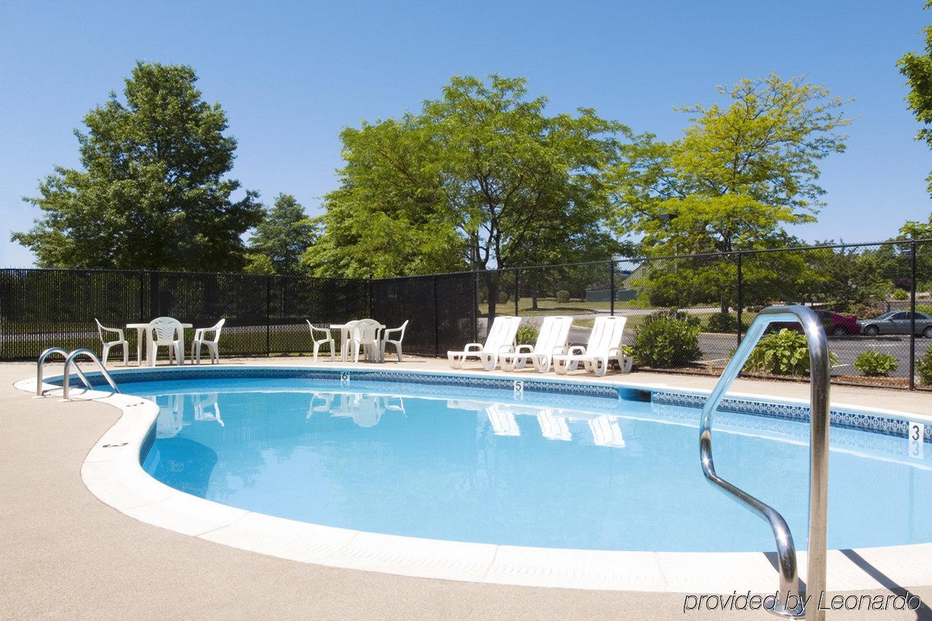 Baymont By Wyndham North Dartmouth Fall River Зручності фото