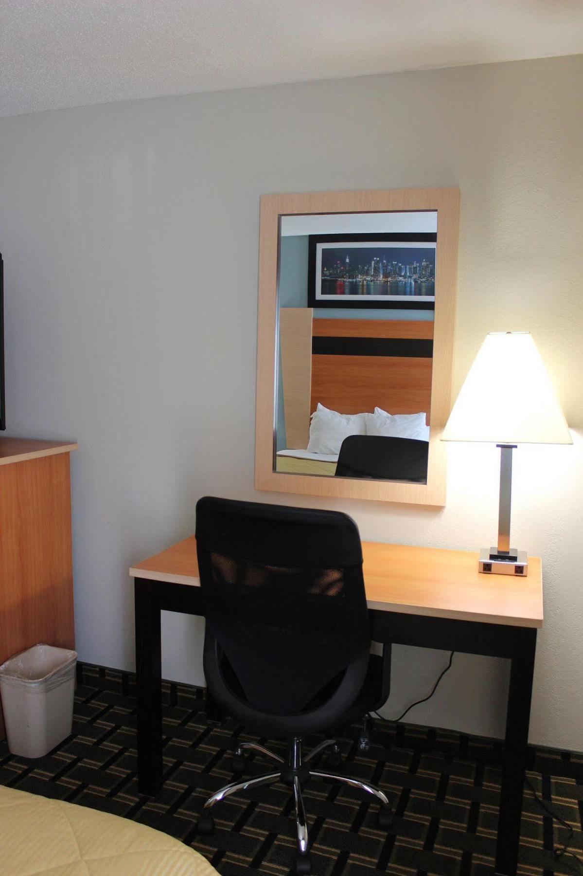 Baymont By Wyndham North Dartmouth Fall River Екстер'єр фото